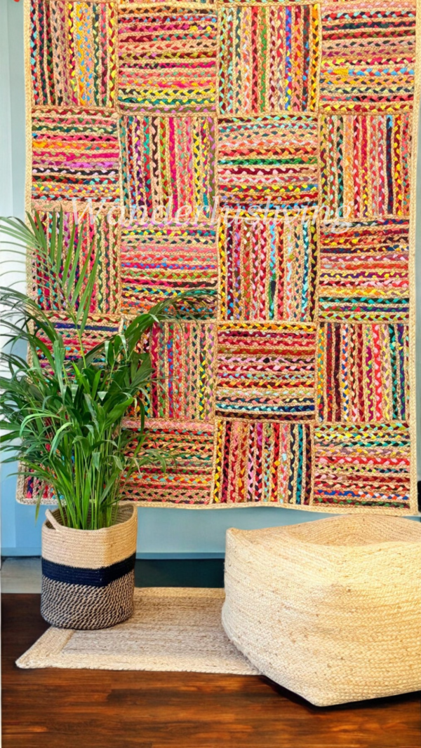 Multicolor spiral jute
