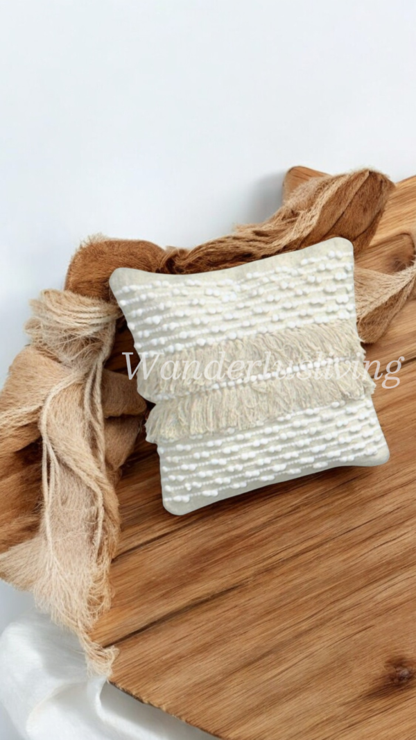 White pattern - Image 2